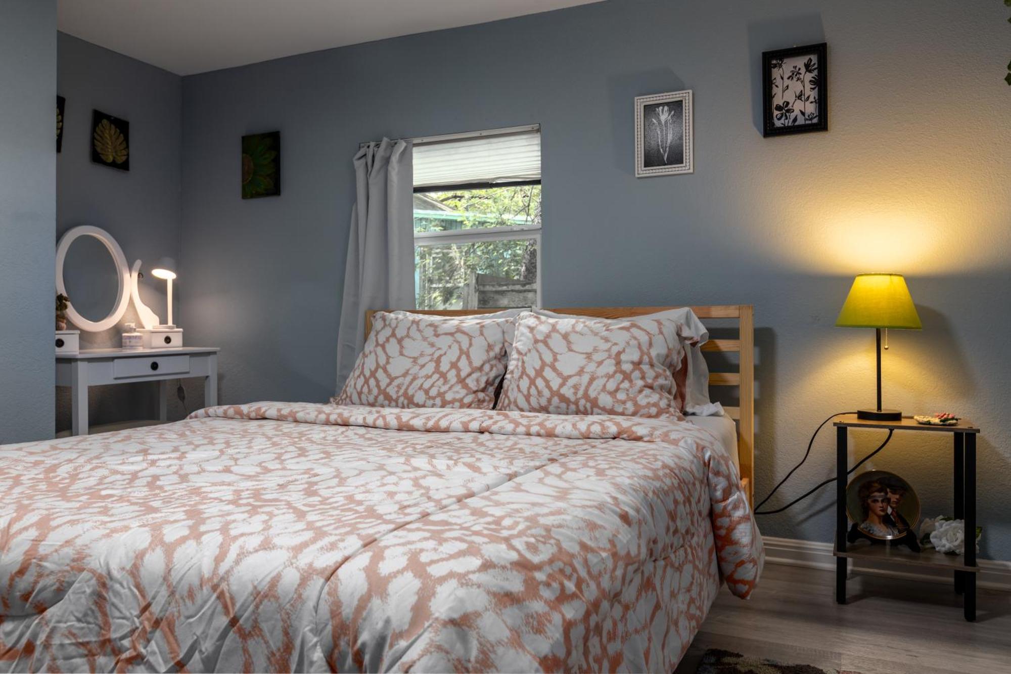 Award Winning Cultural Heritage Home Near Downtown - Walk To 6Th Street Austin Ngoại thất bức ảnh